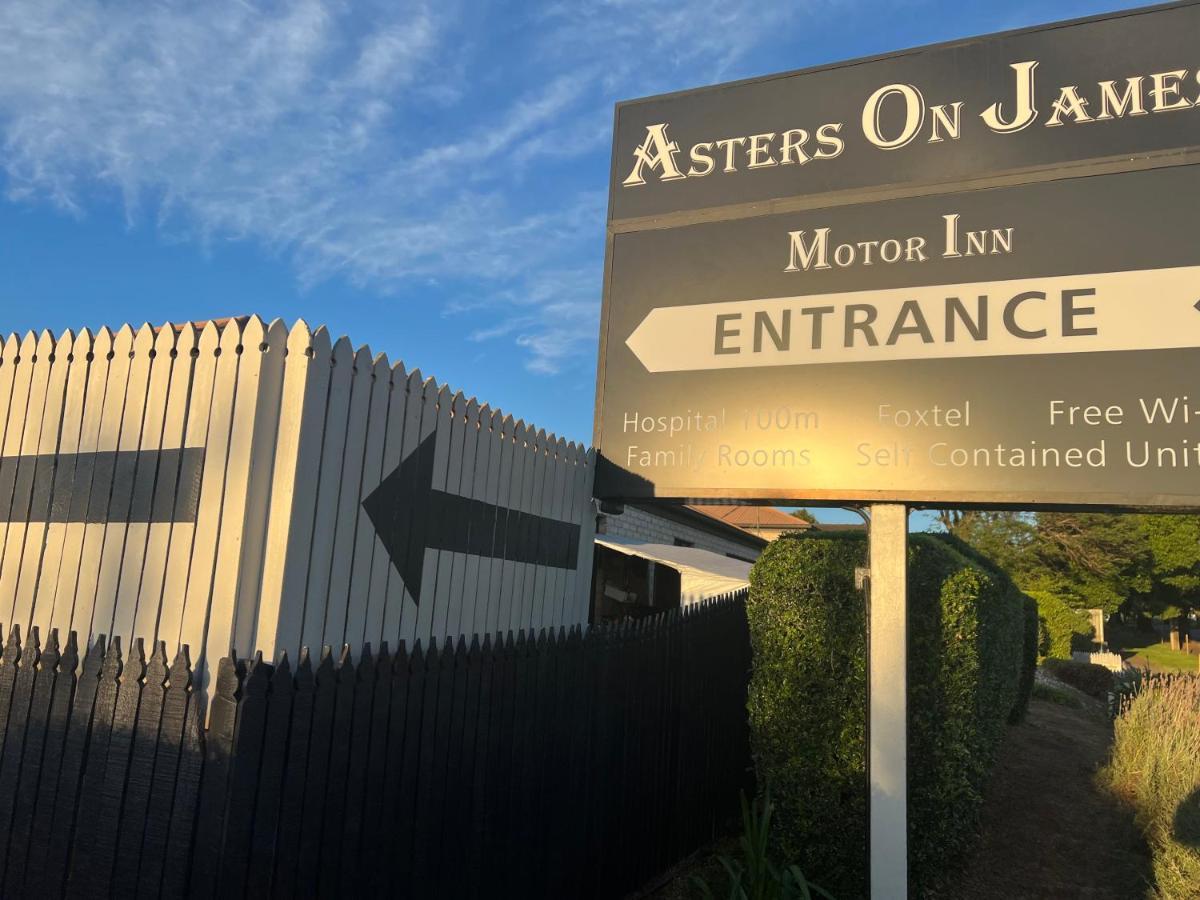 Asters On James Motor Inn Toowoomba Exterior photo